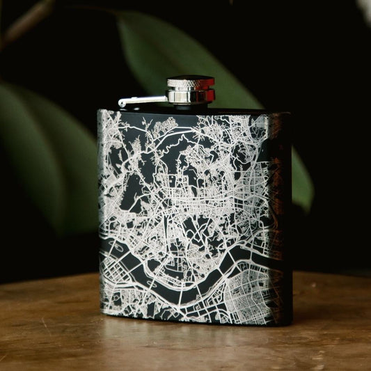 Los Angeles California Map Hip Flask – Custom Engraved Matte Black Flask with Canvas Bag & Funnel